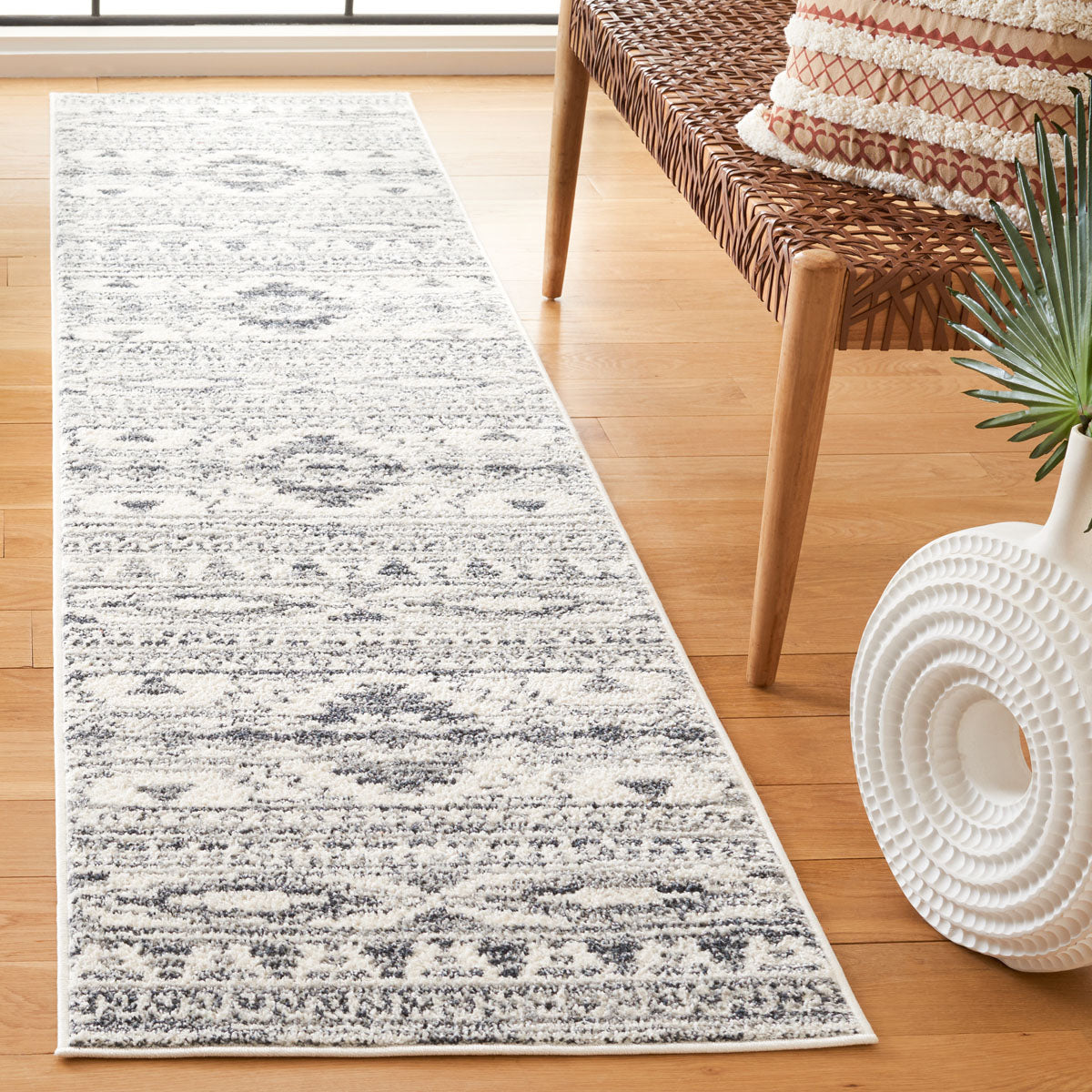 Layla 105 Rug | Safavieh - LAY105