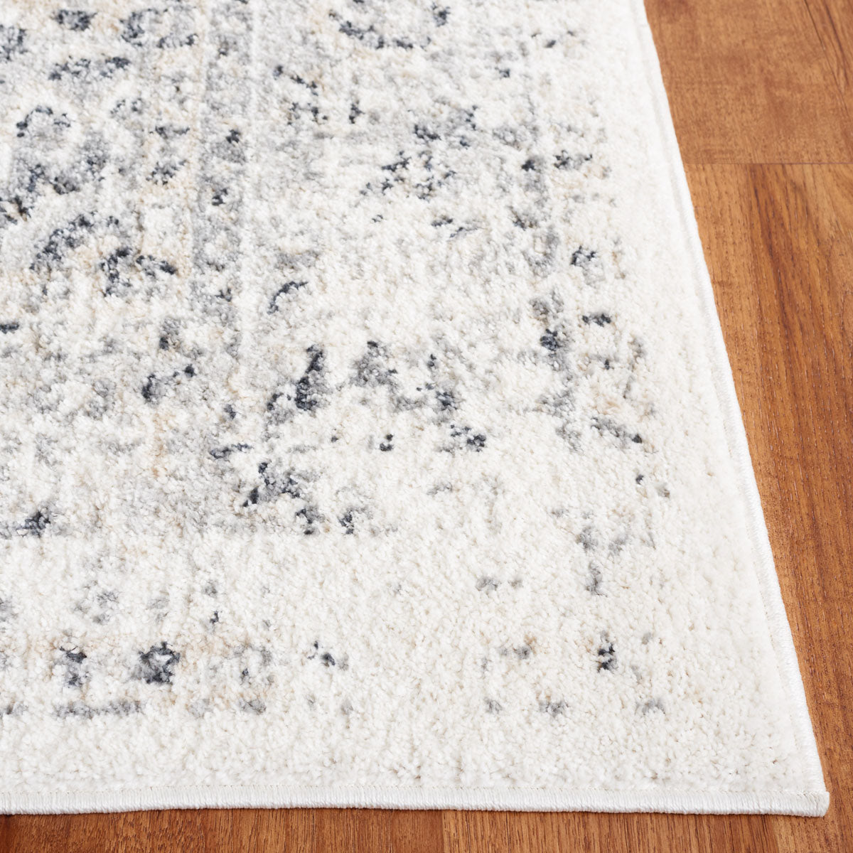 Layla 106 Rug | Safavieh - LAY106