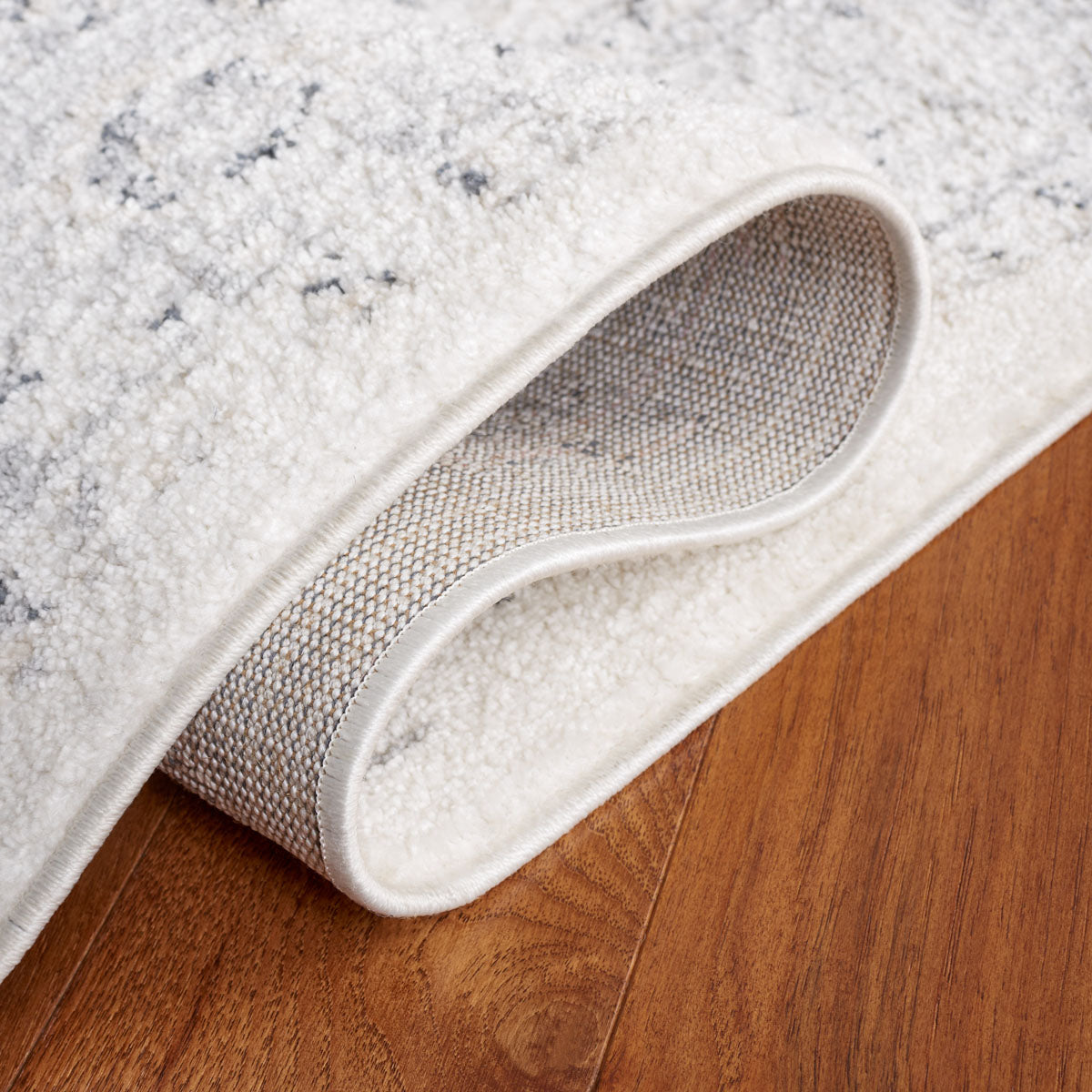 Layla 106 Rug | Safavieh - LAY106