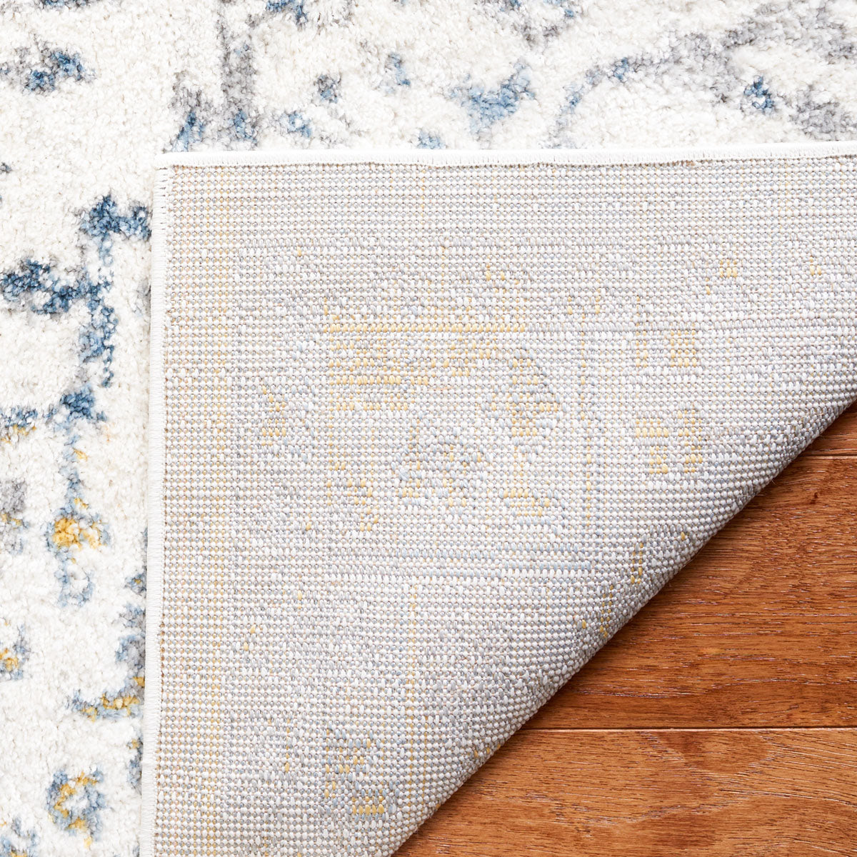 Layla 112 Rug | Safavieh - LAY112