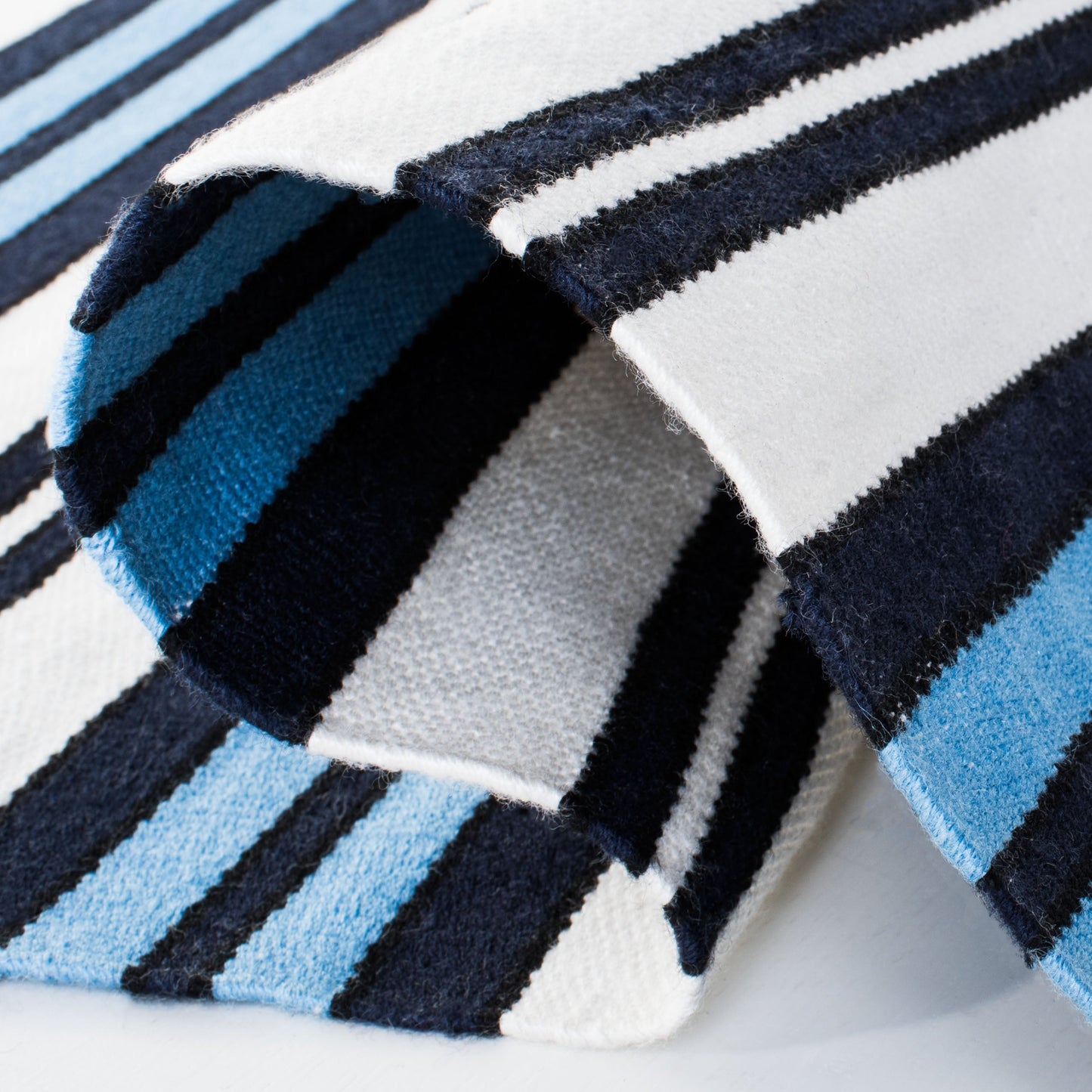 Leopold Stripe 2462 Rug | Lauren Ralph Lauren - LRL2462