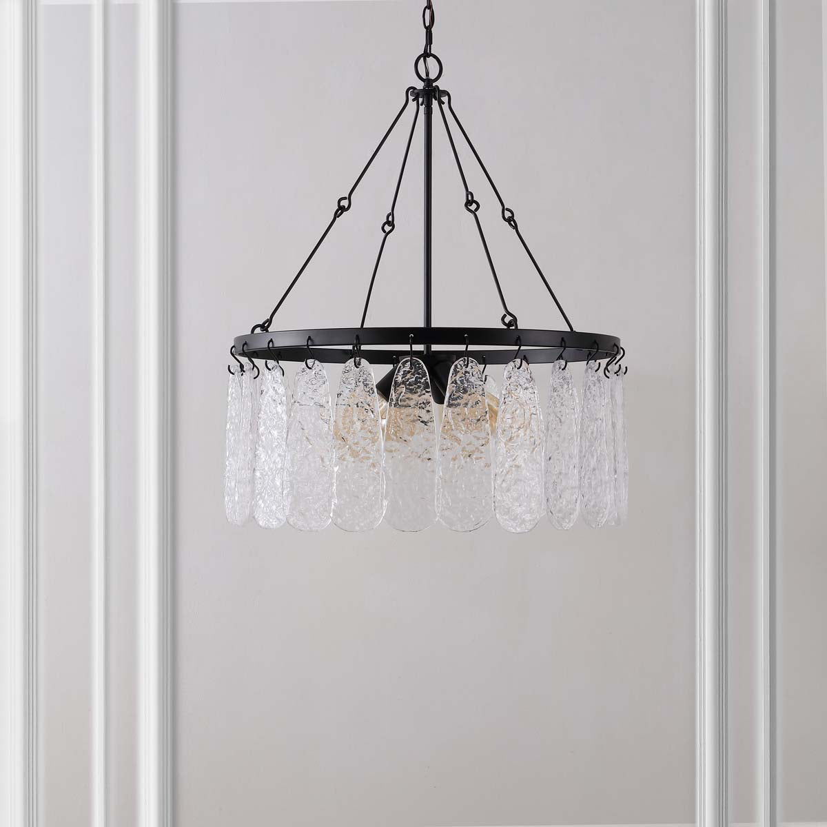 Aremythia Chandelier | Safavieh - CHA4057