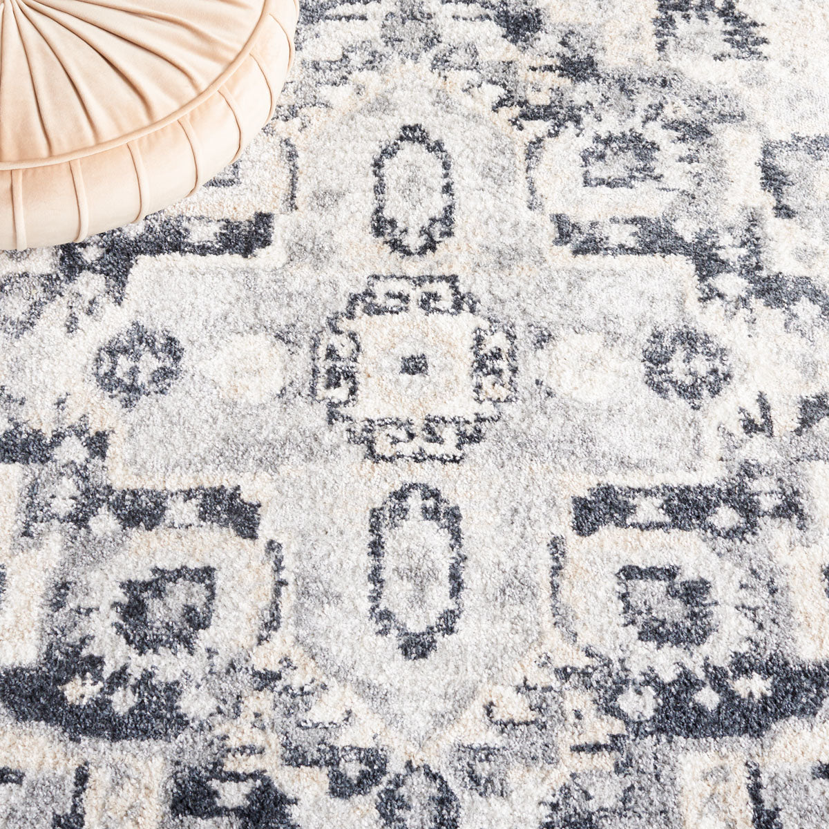 Layla 107 Rug | Safavieh - LAY107