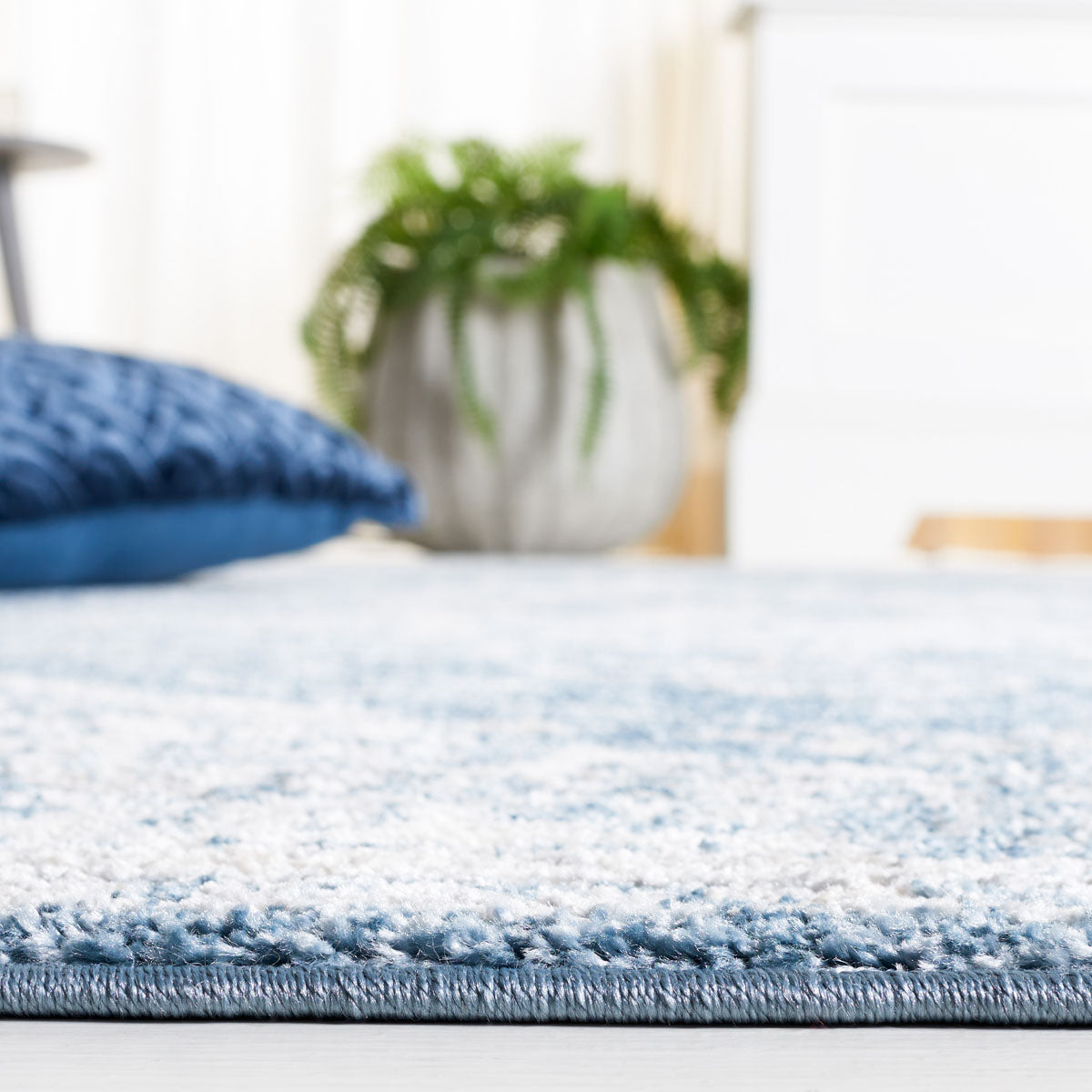 Layla 108 Rug | Safavieh - LAY108