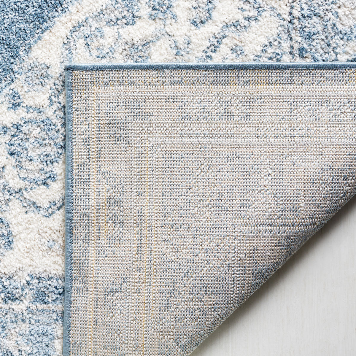 Layla 108 Rug | Safavieh - LAY108
