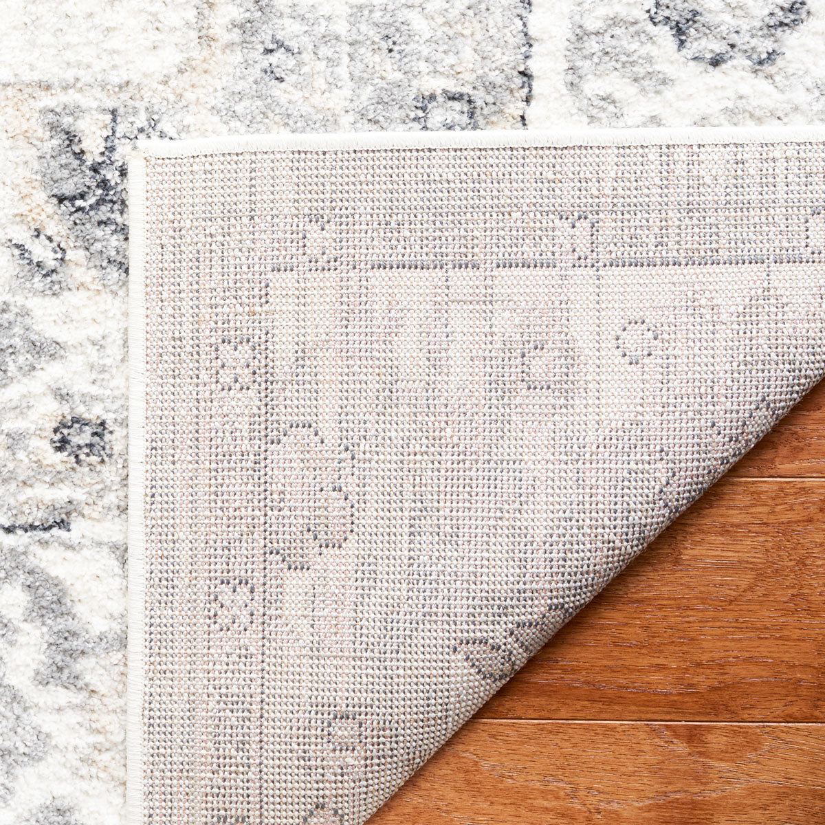 Layla 111 Rug | Safavieh - LAY111