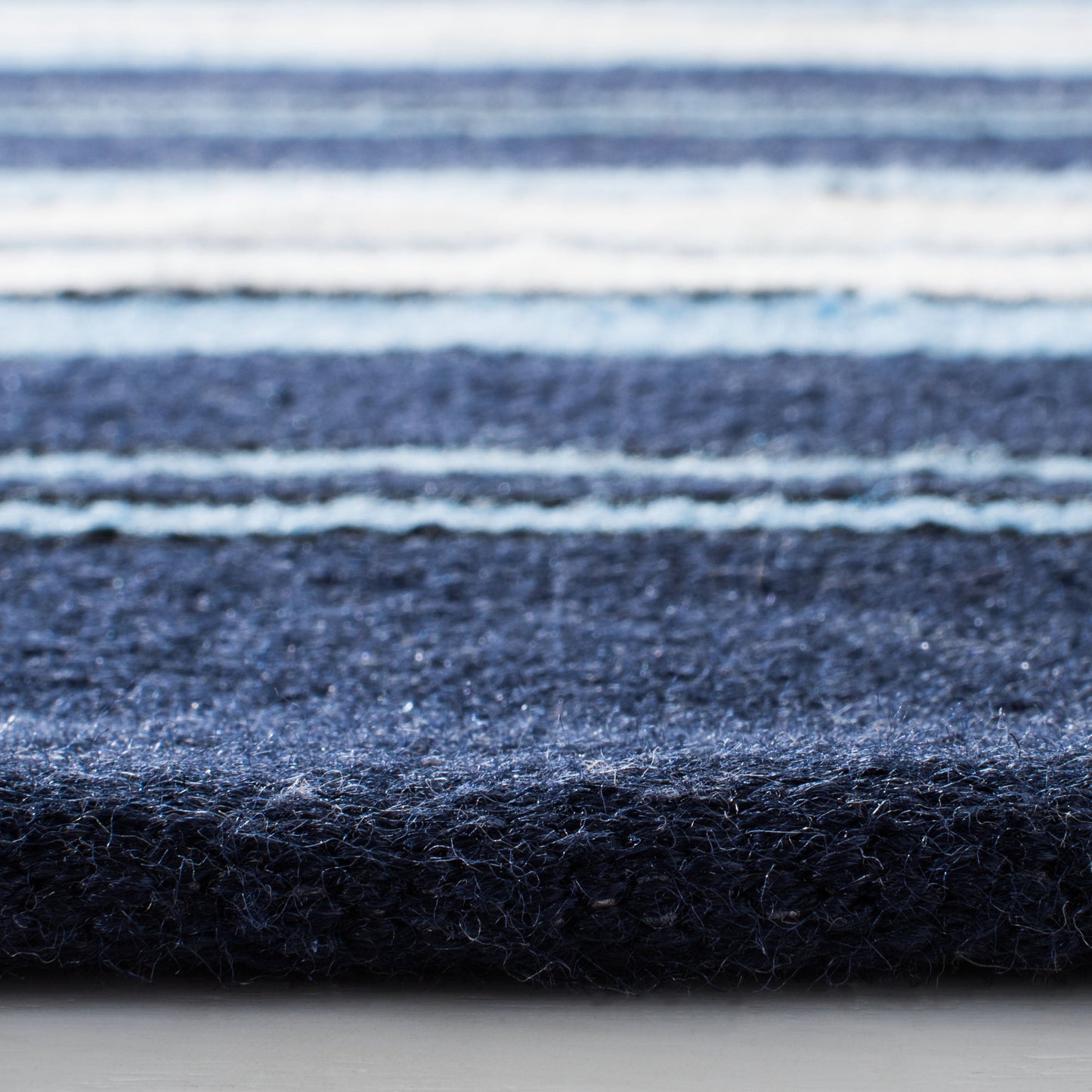 Leopold Stripe 2462 Rug | Lauren Ralph Lauren - LRL2462