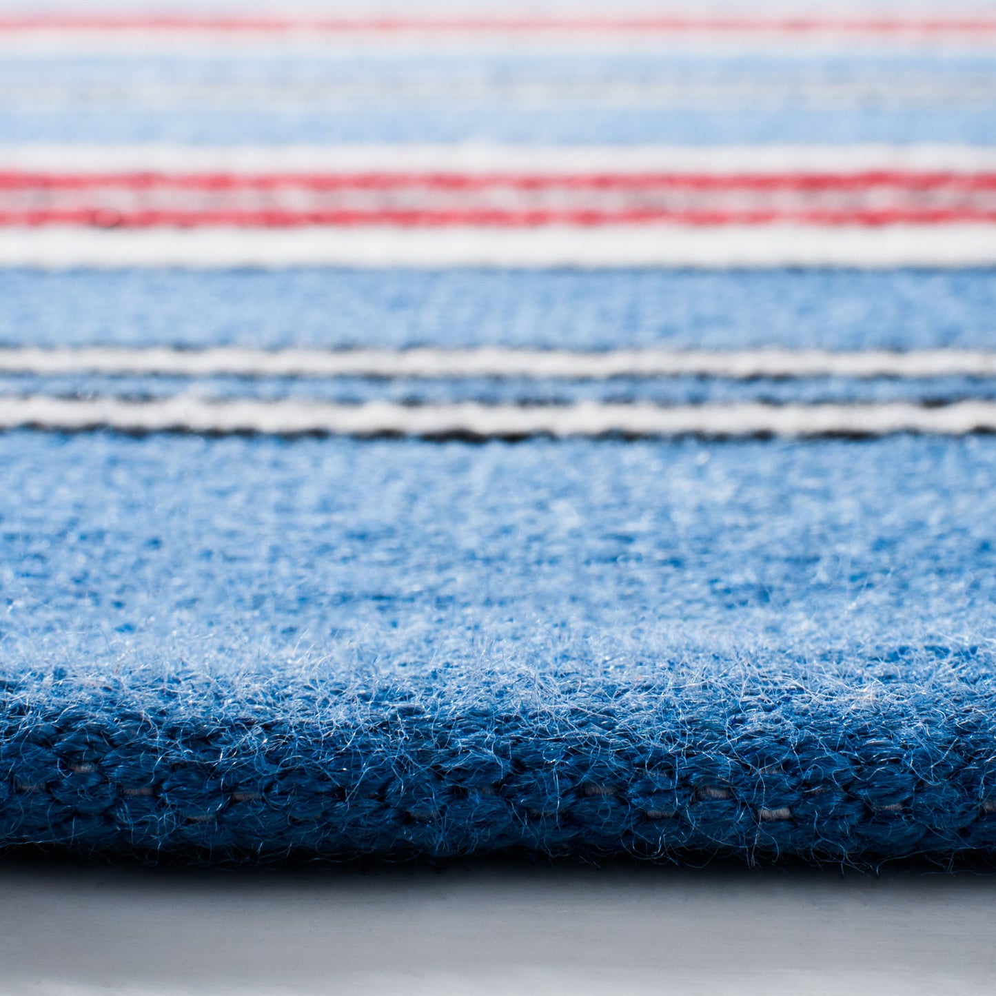Leopold Stripe 2462 Rug | Lauren Ralph Lauren - LRL2462