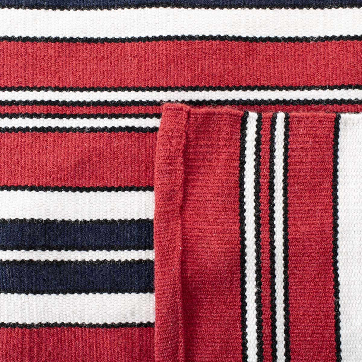 Leopold Stripe 2462 Rug | Lauren Ralph Lauren - LRL2462