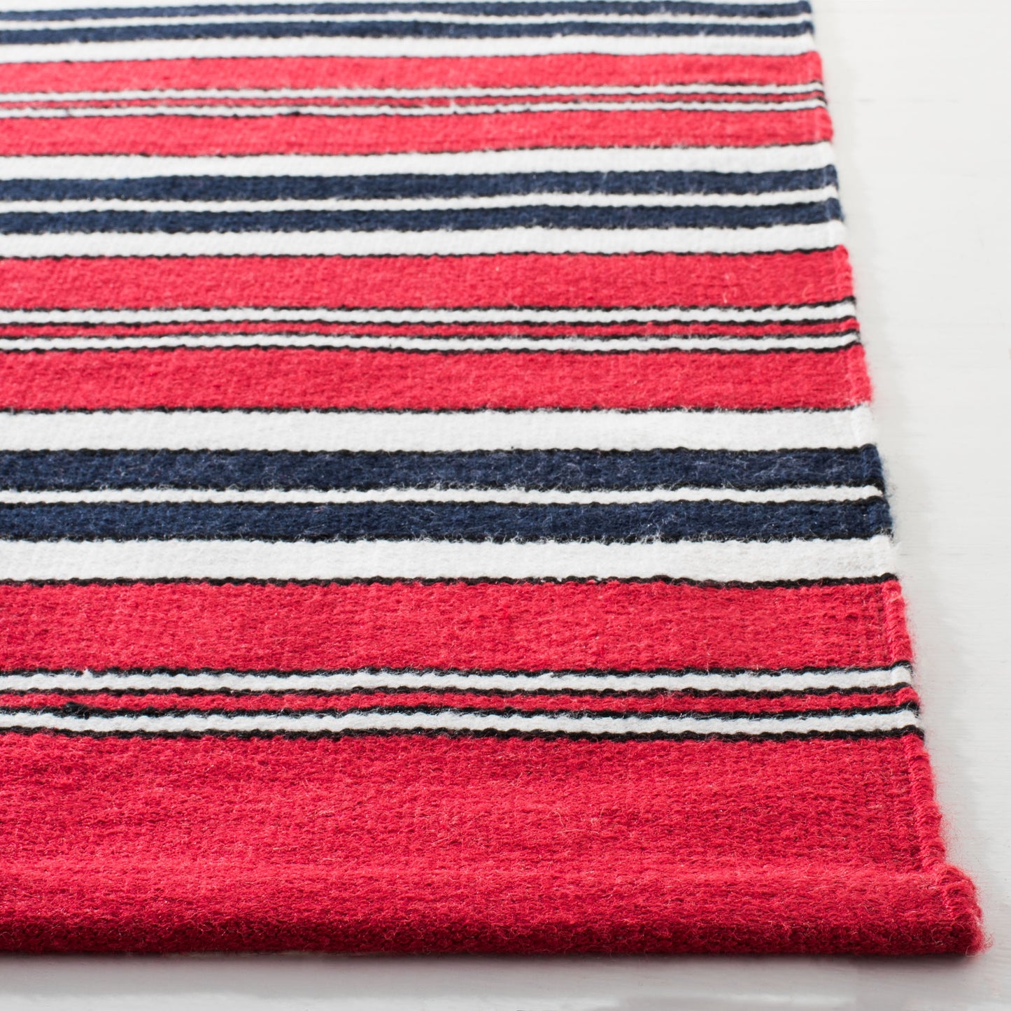 Leopold Stripe 2462 Rug | Lauren Ralph Lauren - LRL2462
